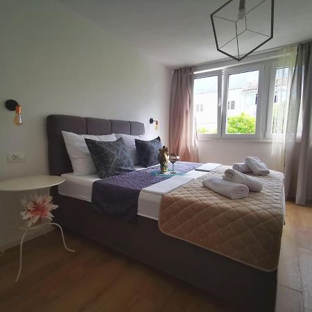 City Center Apartment Bravos Макарска Экстерьер фото
